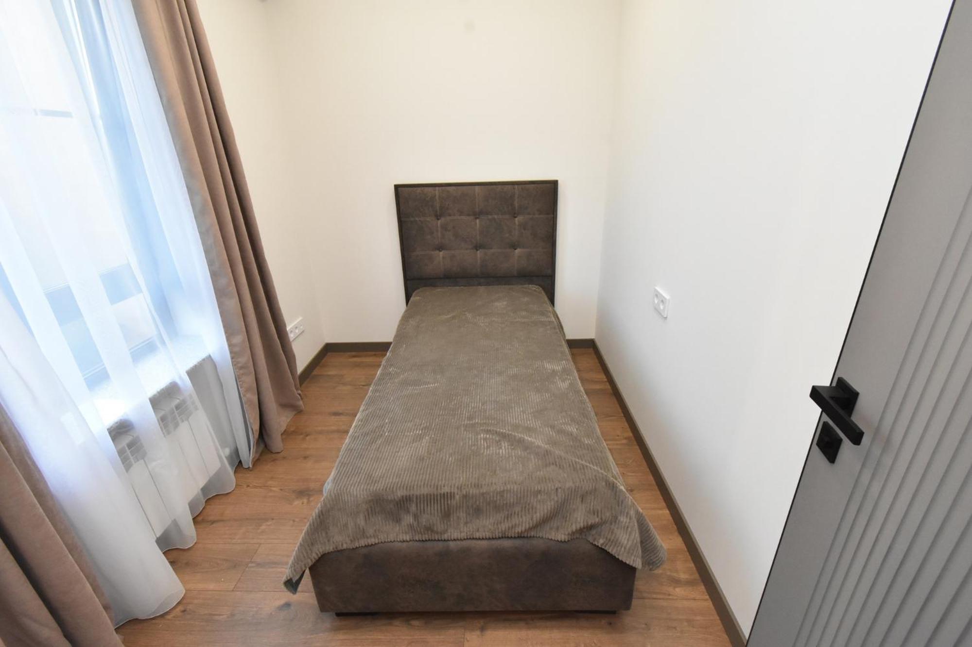 Beautiful Apartment Near The Republic Square Ереван Екстериор снимка
